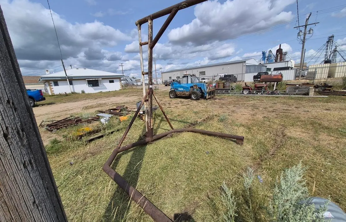 Steel Engine Hoist
UNRESERVED