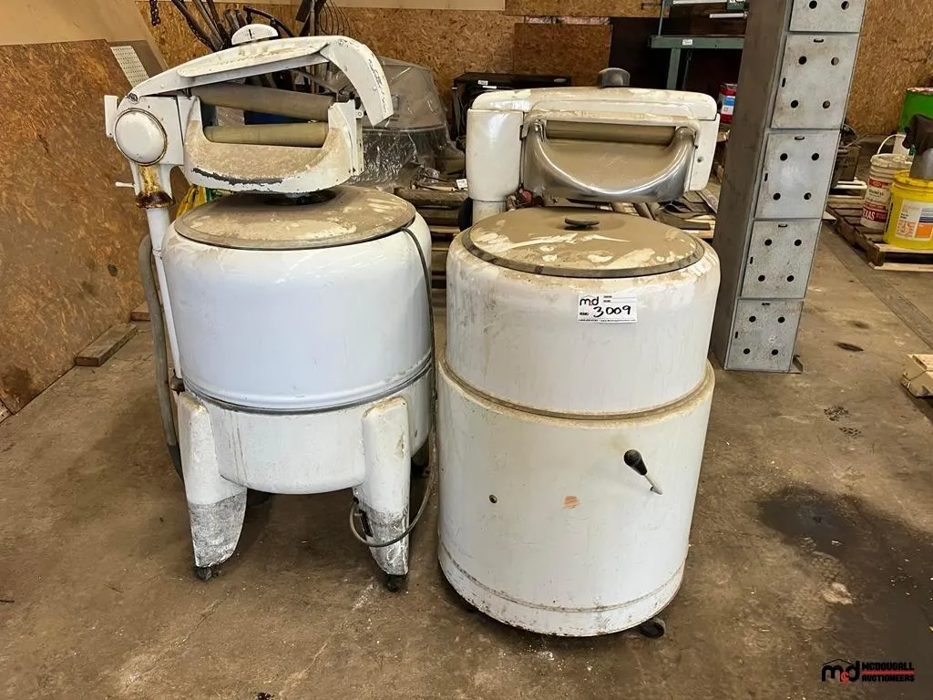 (2) Assorted Vintage Washing Machine
UNRESERVED