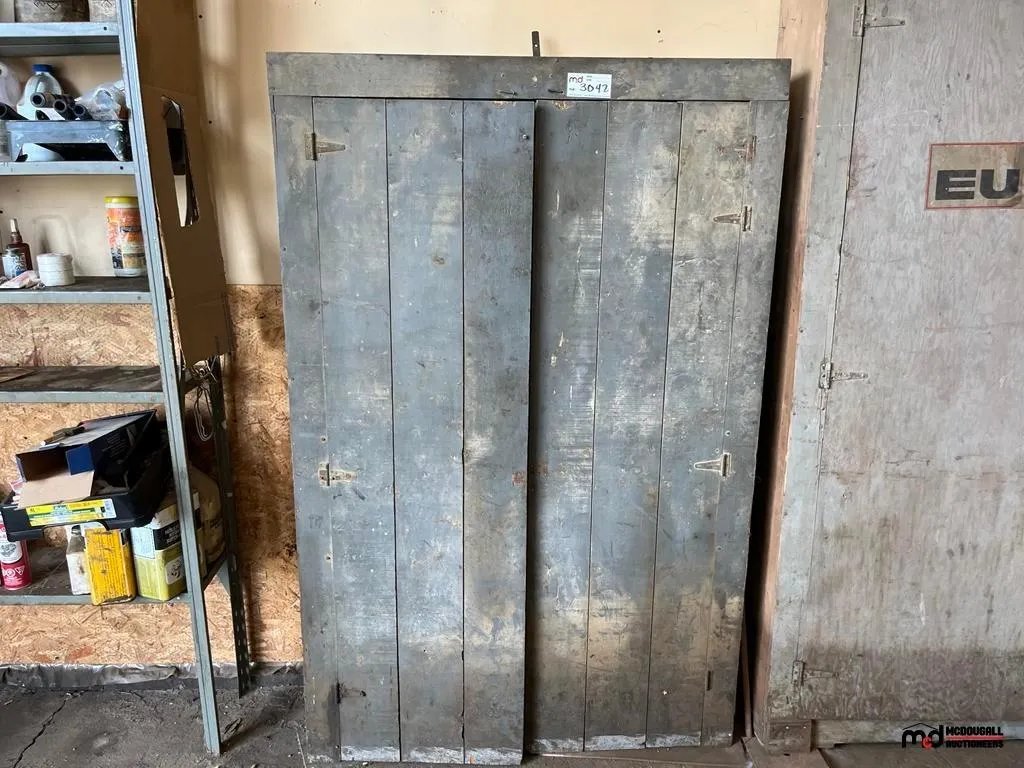 Wood Storage Cabinet w/ Contents
UNRESERVED
