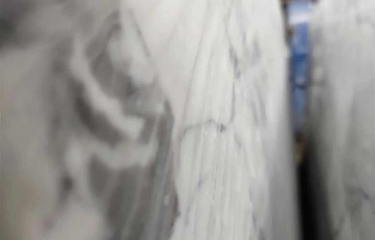 White and Grey Veined Quartz Slab
UNRESERVED