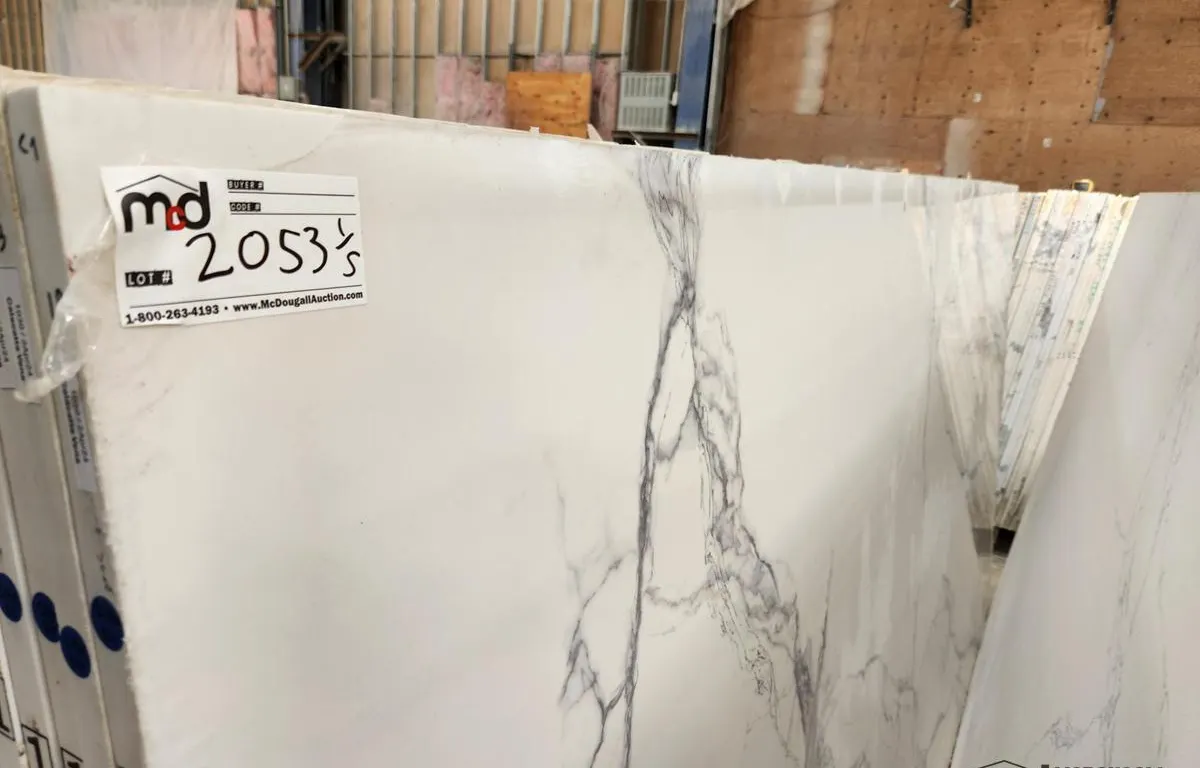 (5) White and Grey Quartz Slabs
UNRESERVED