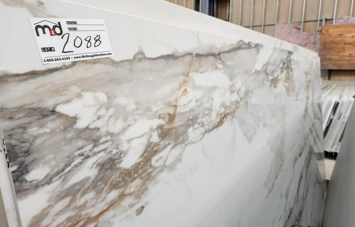 White and Brown Porcelain Slab
UNRESERVED