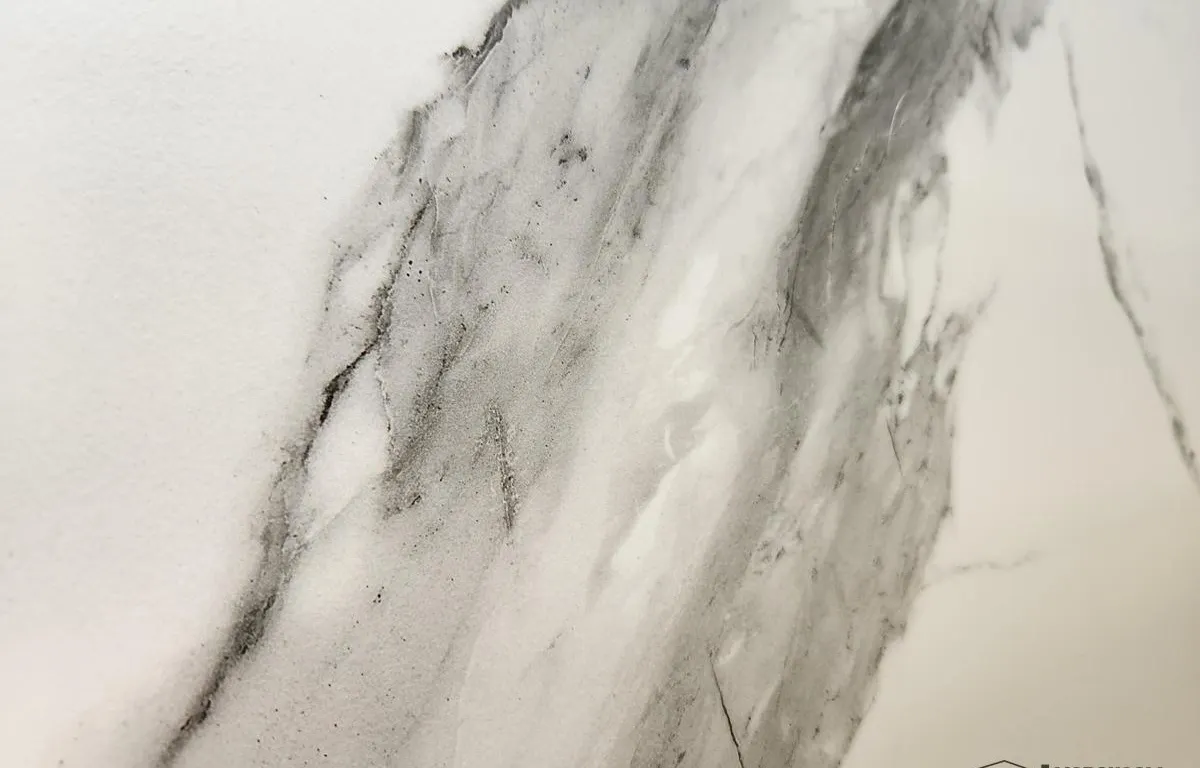 (2) White and Grey Porcelain Slabs
UNRESERVED