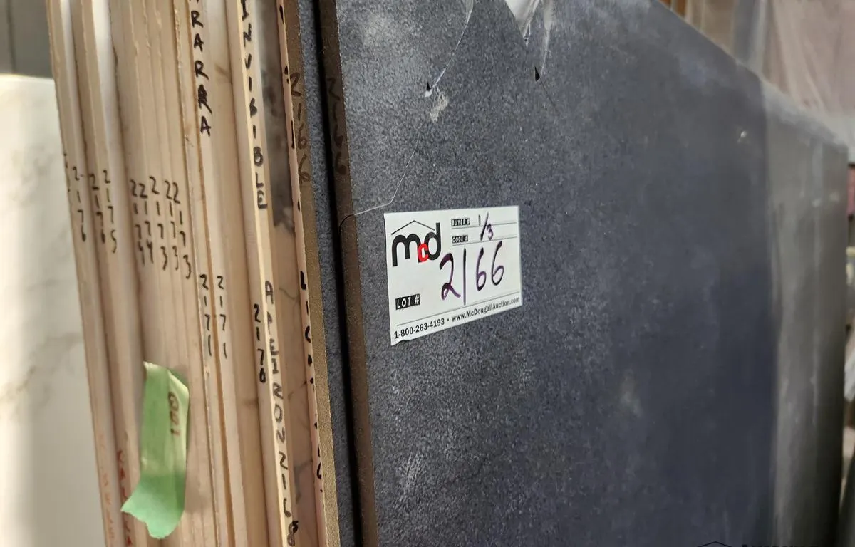 (3) Antolini Charcoal Porcelain Slabs
UNRESERVED