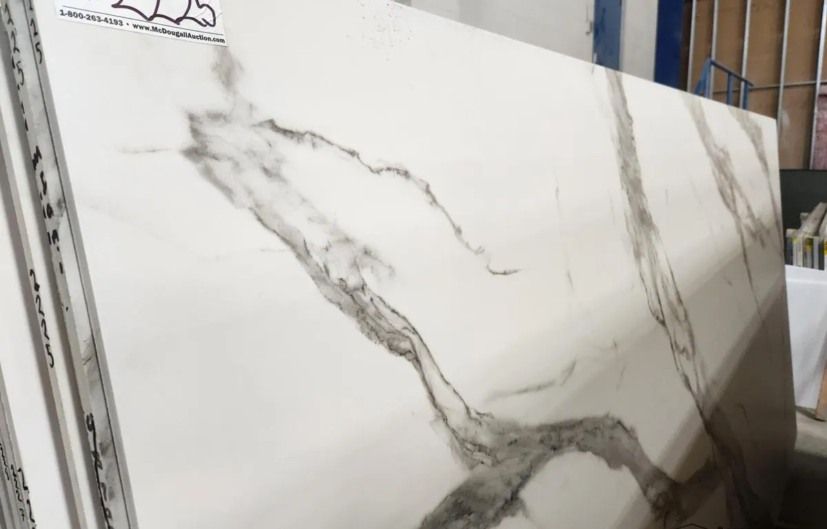 (4) White and Grey Porcelain Slabs
UNRESERVED