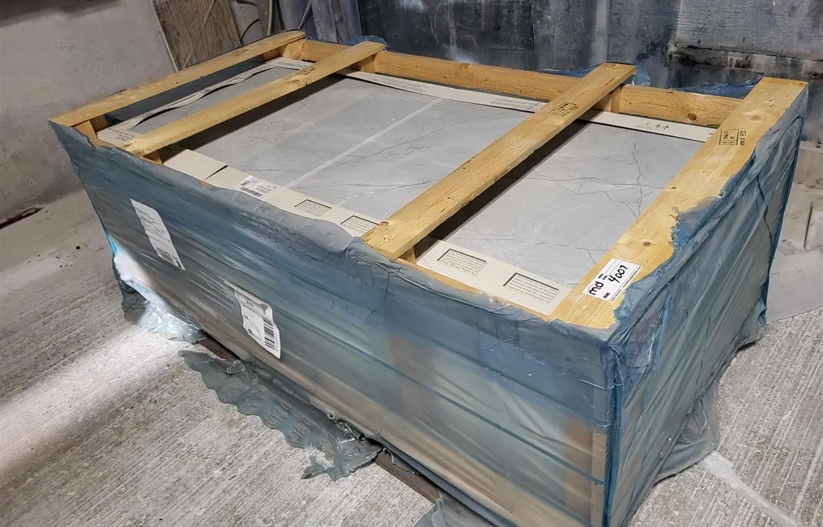 (38) LivelloTech Oxford Grey Porcelain Tiles 30" x 70"
UNRESERVED