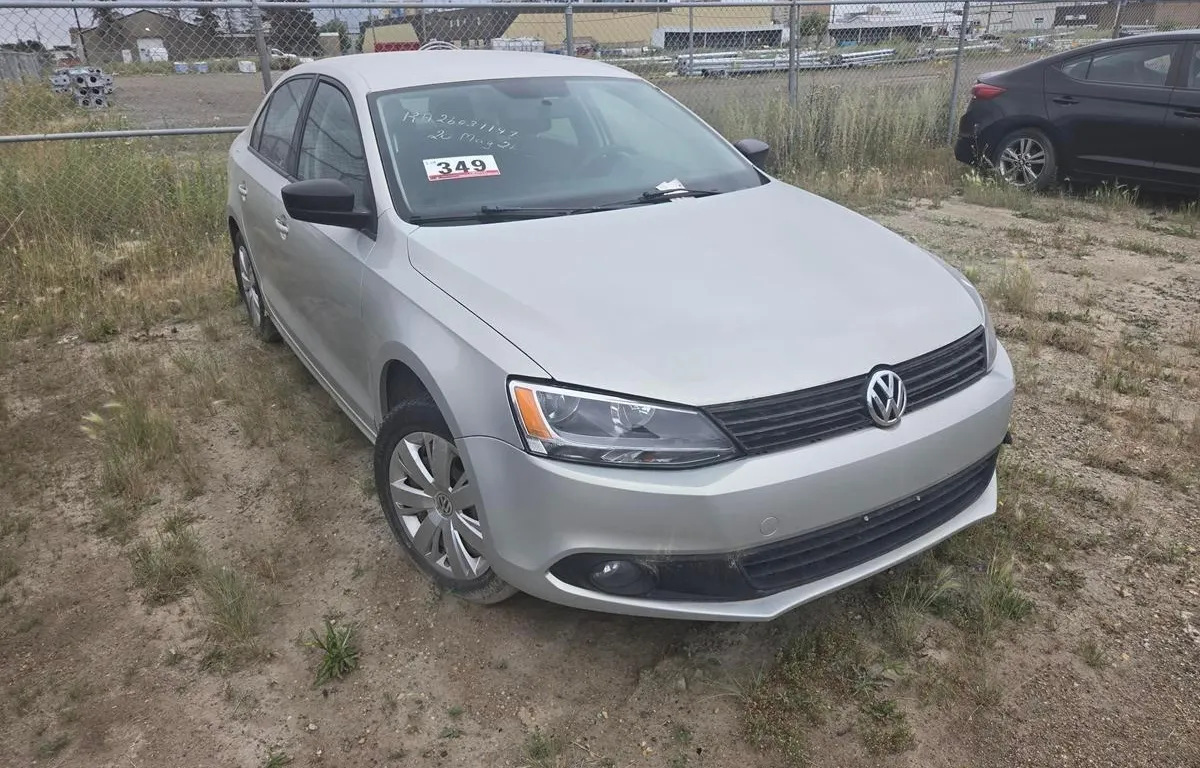 SALVAGE UNIT: 2011 Volkswagen Jetta (GREY)
UNRESERVED