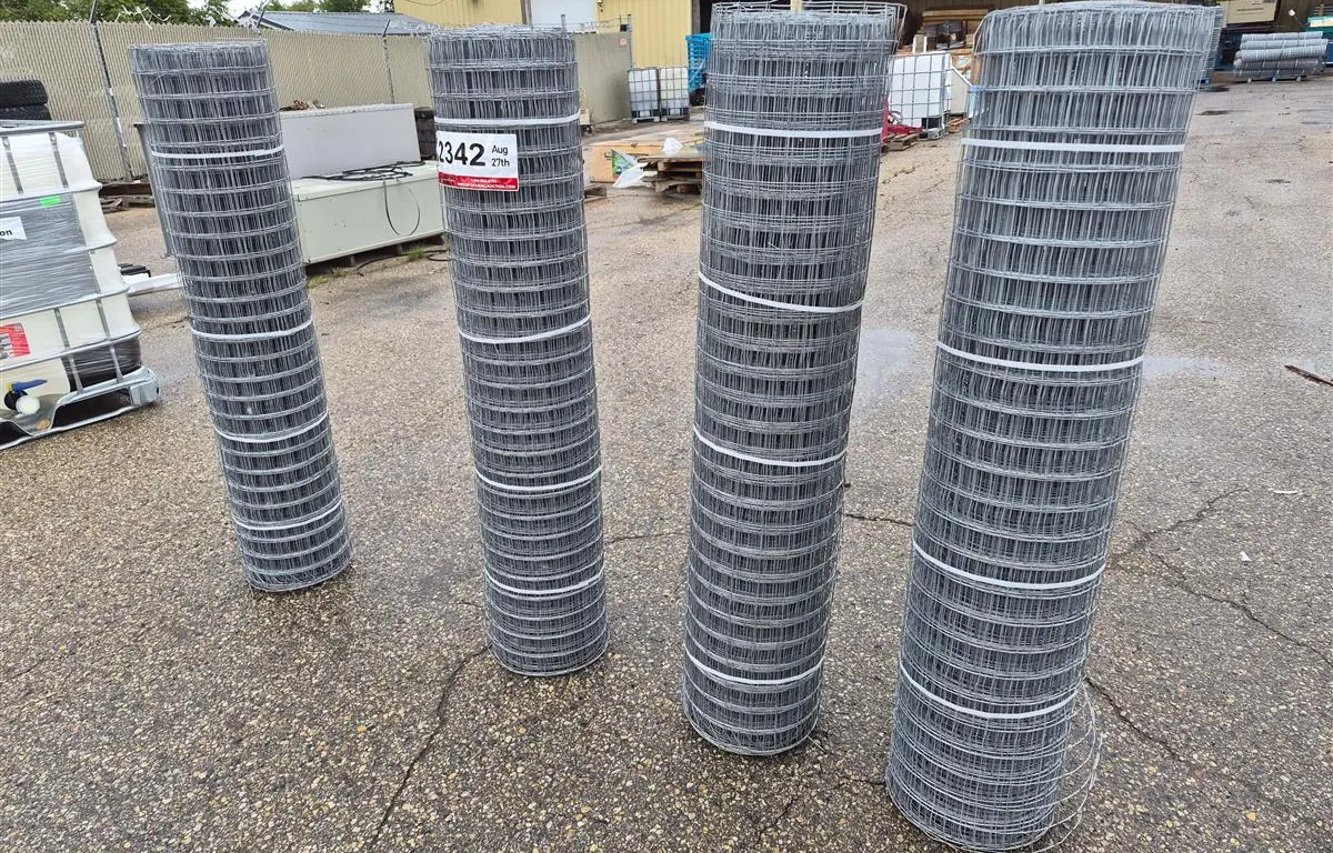 (4) 54''x100' 2x2 Square 16 Gauge Stucco/Fencing Wire Rolls
UNRESERVED