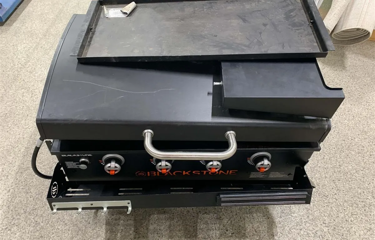 Blackstone 4-Burner Griddle
UNRESERVED