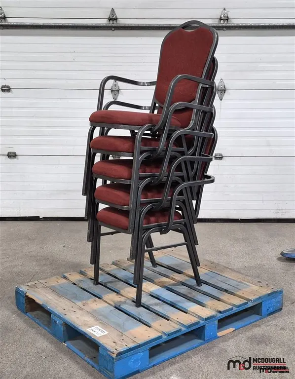 (5) Stacking Armchairs
UNRESERVED