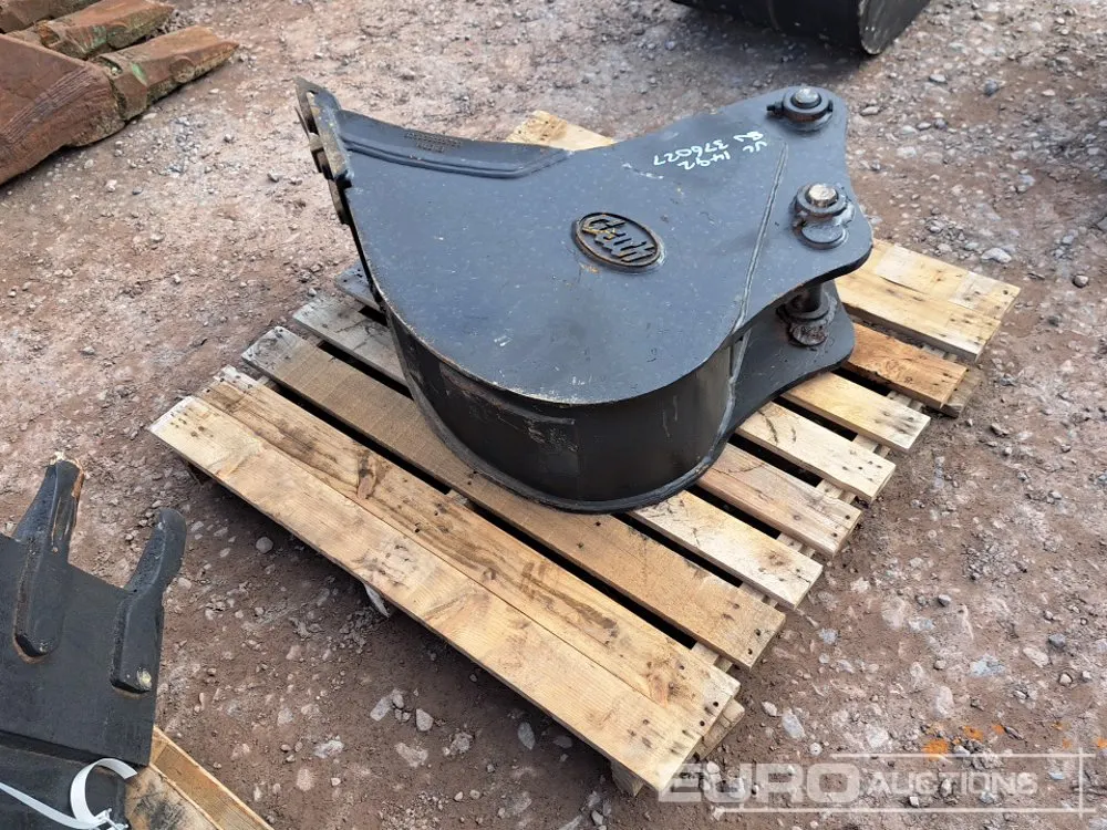 12" Geith Digging Bucket 45mm Pin to suit 4-6 Ton Excavator