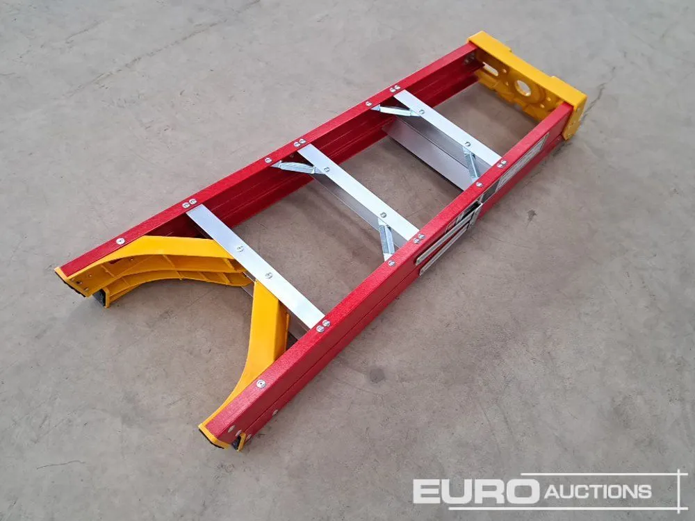 Unused 4 FT Fibreglass Step Ladder (Red)
