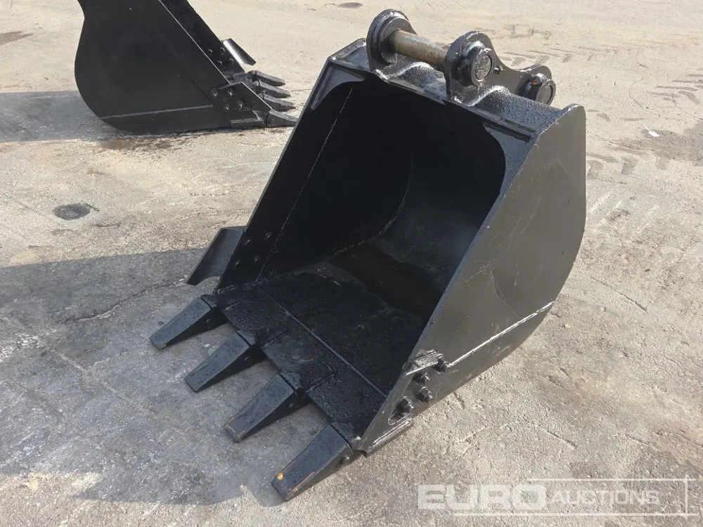 35" Digging Bucket, 60mm Pin