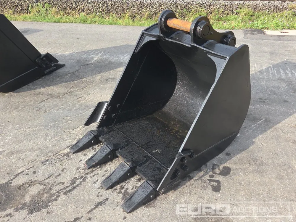 35" Digging Bucket to suit 65mm Pin