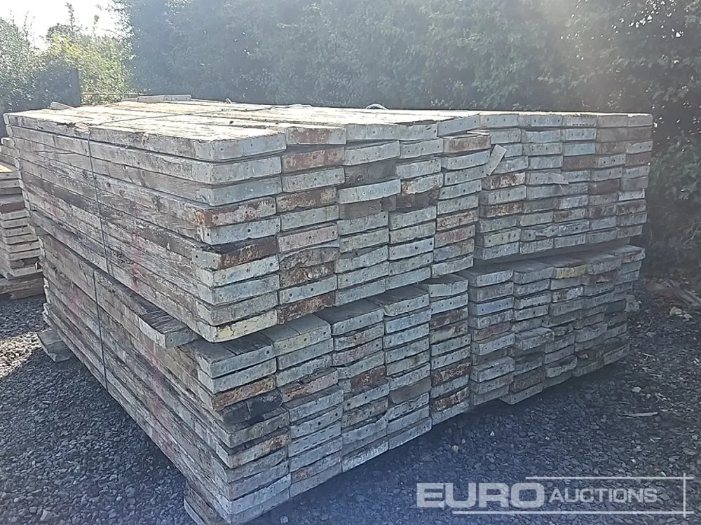 8' Scaffolding Boards (200 of)