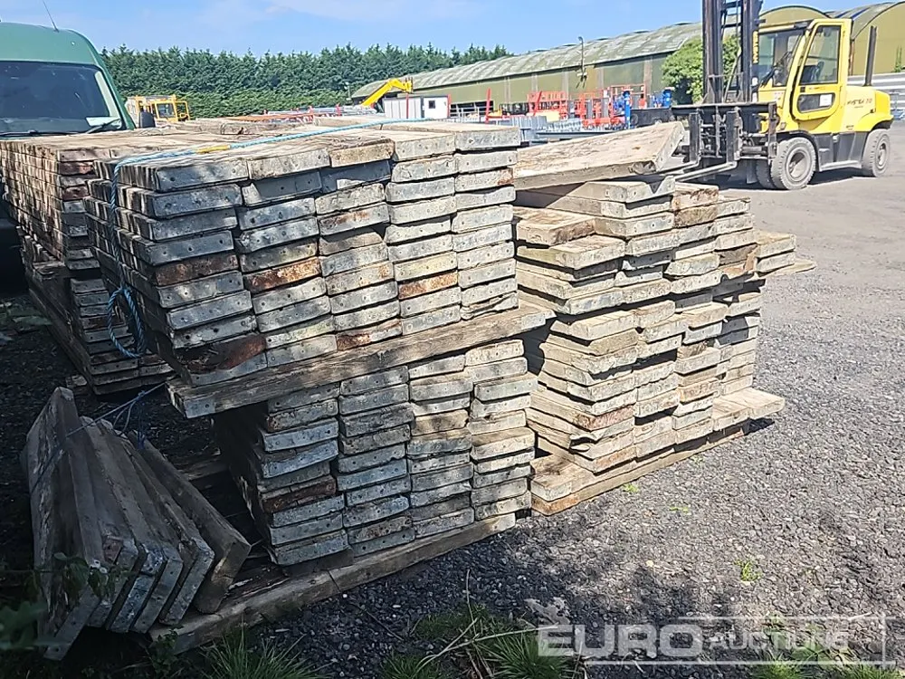 4' Scaffolding Boards (280 of)