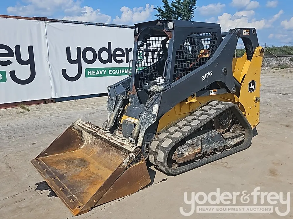 2019 John Deere 317G