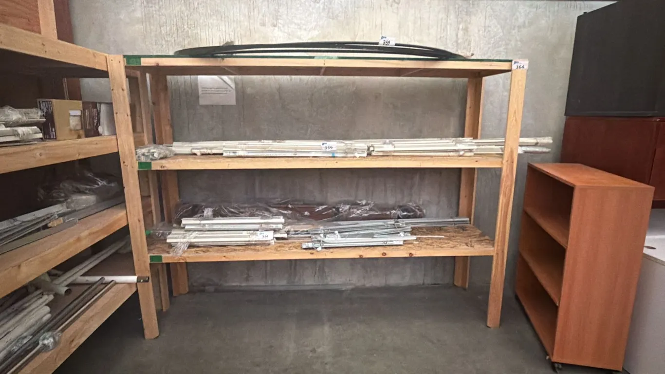 ONE WOODEN SHELF UNITS - MEASURES APPROX. 8FT X 2FT X 6FT HIGH