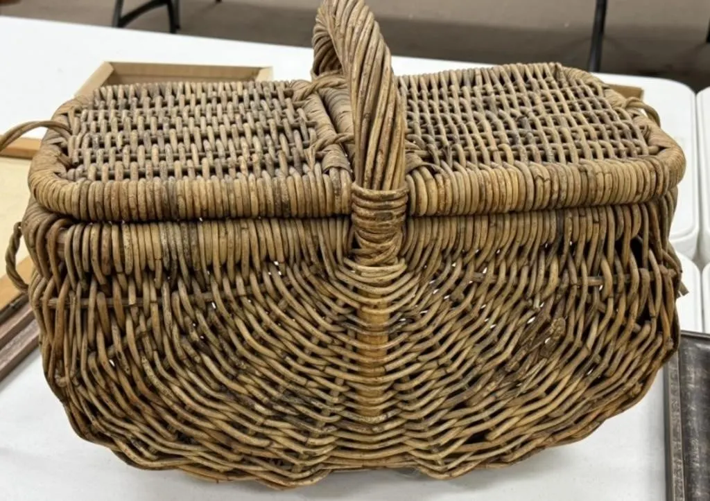 Large 22" Basket