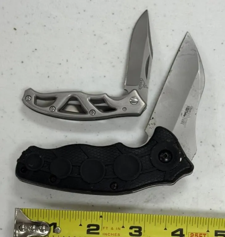 Folding Knives