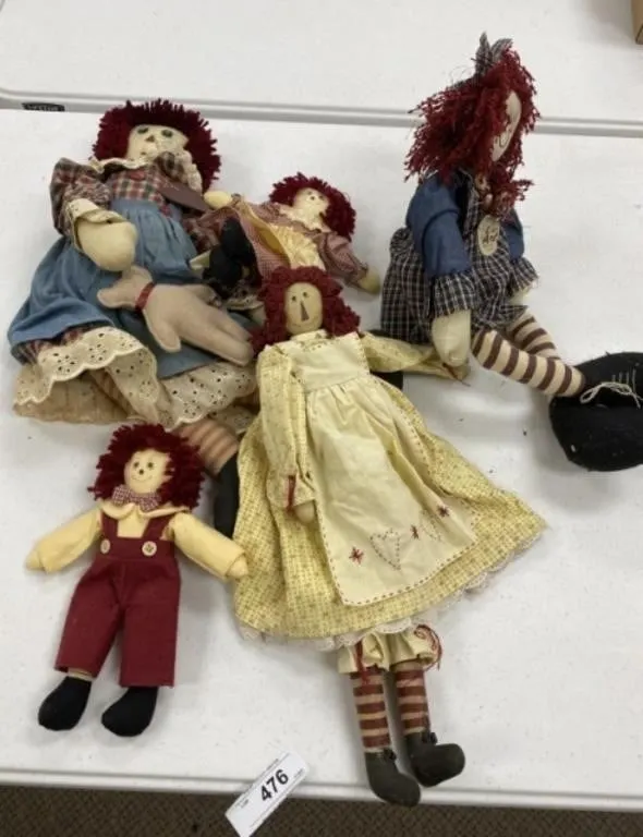 Lot of Raggedy Ann and Cloth Dolls