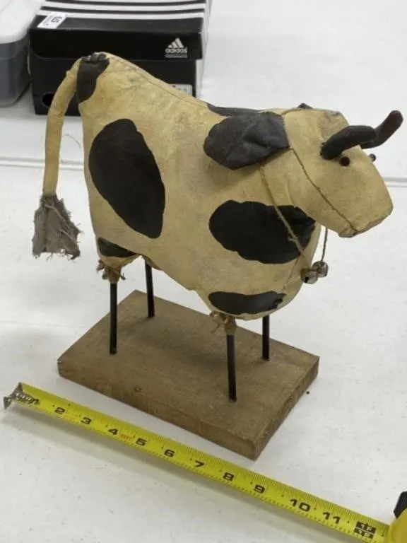 Folk Art Dairy Cow