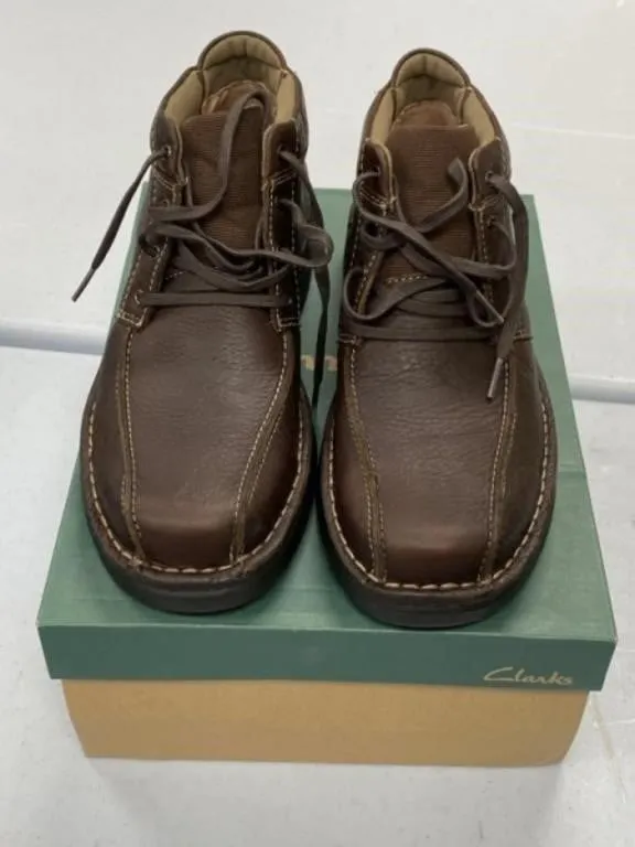 Clarks Size 8 Shoes