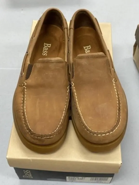 Size 8 Bass Loafers