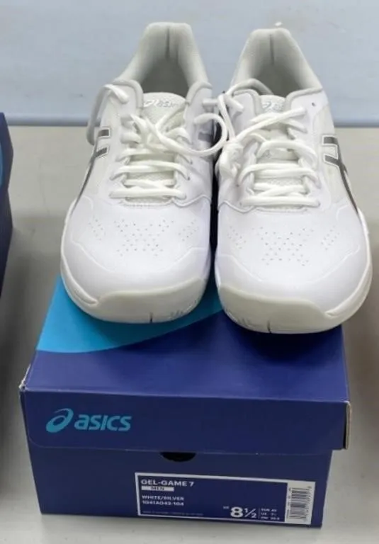 Size 8 1/2 Shoes