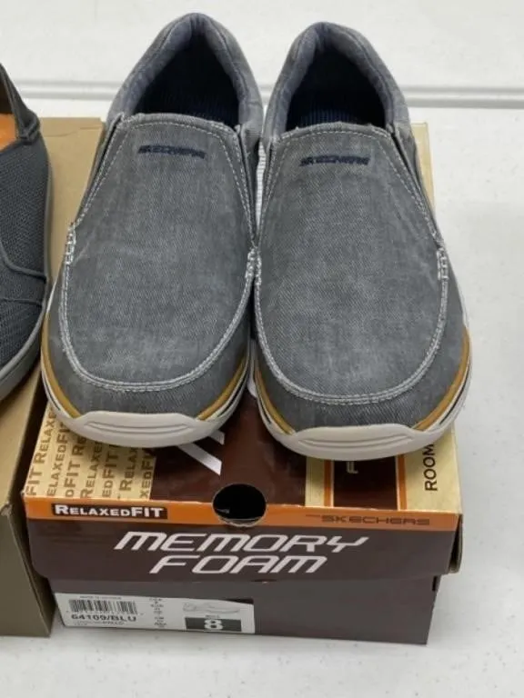 Size 8 Skechers