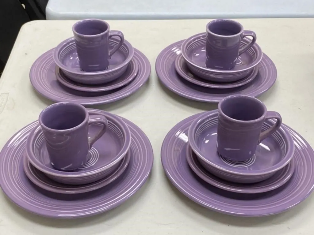 16 Piece Fiesta Dinnerware