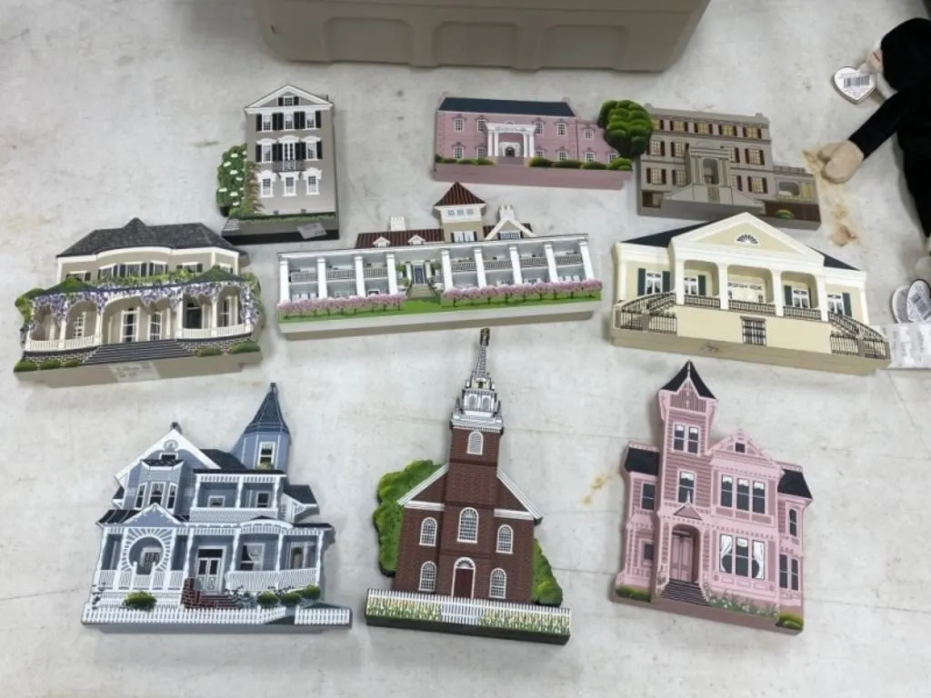 Shelia Woodlet Houses