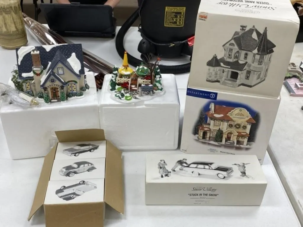 Department 56 Christmas Villages