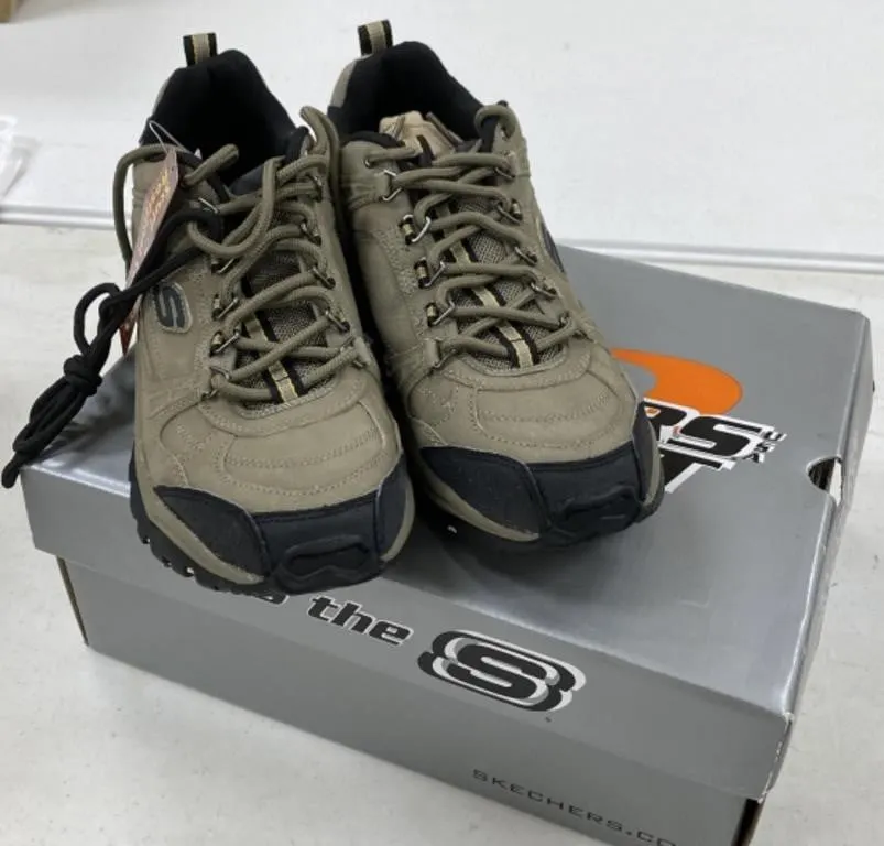 New Size 8 1/2 Skechers