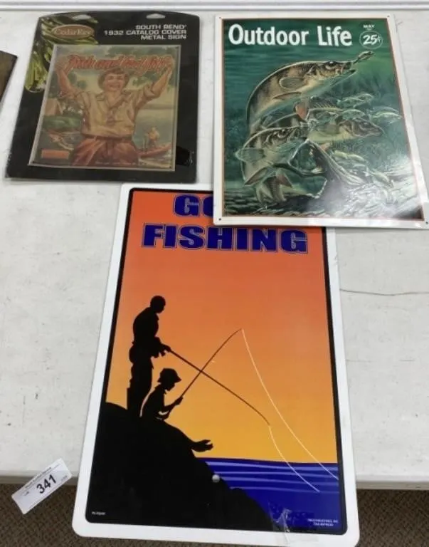 Metal and Plastic Fishing Signs