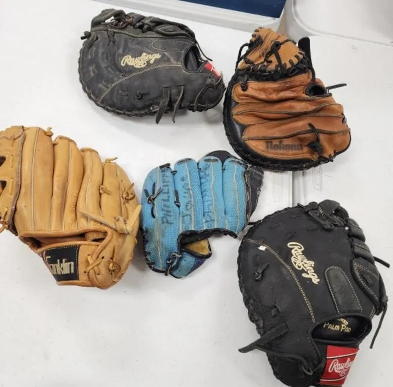 Baseball Gloves - Rawlings, Franklin & Nokona