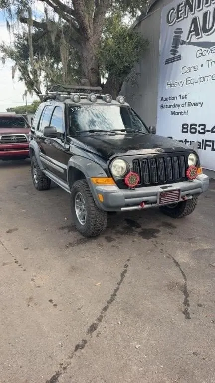 2006 Jeep Liberty runs/moves Renegade