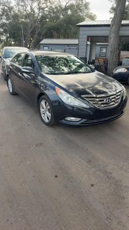 2013 Hyundai SONATA runs/moves SE