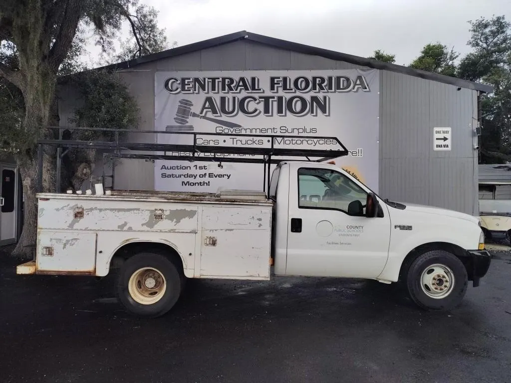 2004 Ford F-350 SD XLT RUNS/MOVES