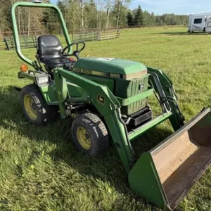 John Deere (JD) 655 Tractor
