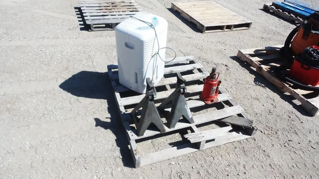 GE Dehumidifier, Jack Stands & Bottle Jack