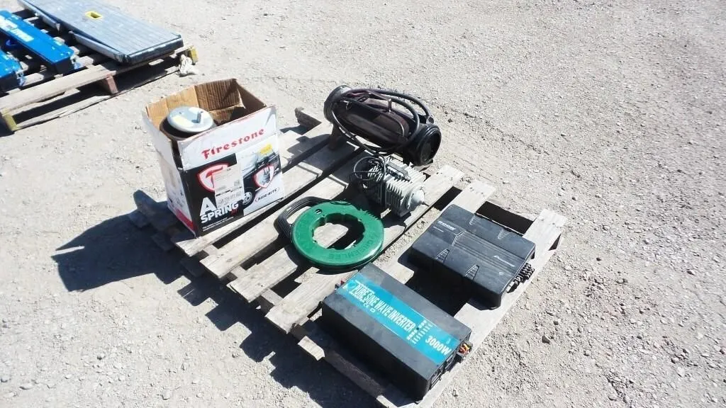 3000W Inverter, Pioneer Amp & Air Springs