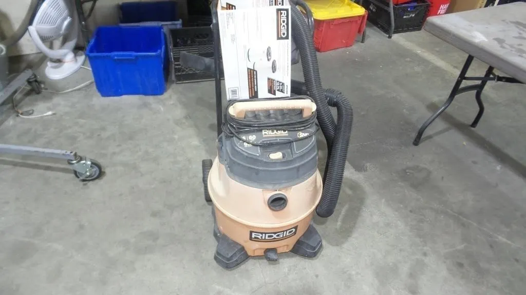 Ridgid 16-Gallon Wet/Dry Shop Vacuum