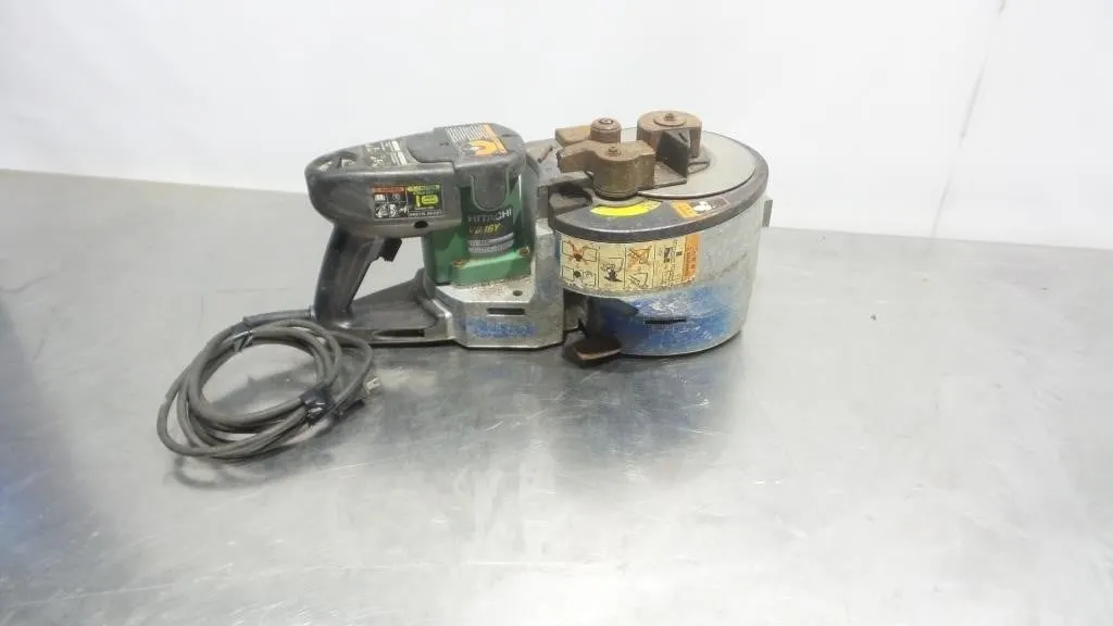Hitachi VB16Y 5/8" Rebar Cutter Bender