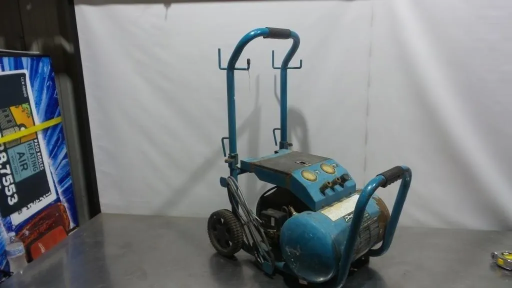 Makita MAC5200 3HP 5.2 Gal Air Compressor