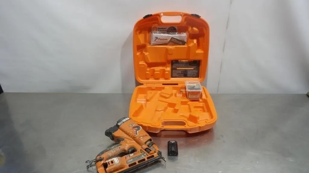 Paslode 16-Gauge Cordless Finish Nailer