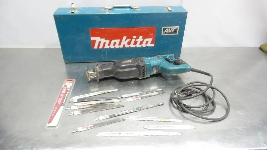 Makita JR3070CT AVT Reciprocating Saw Kit