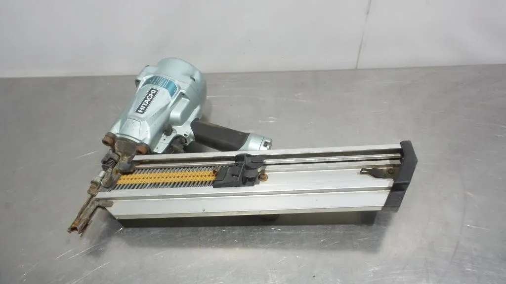 Hitachi NR90AC5 3-1/2" Framing Nailer