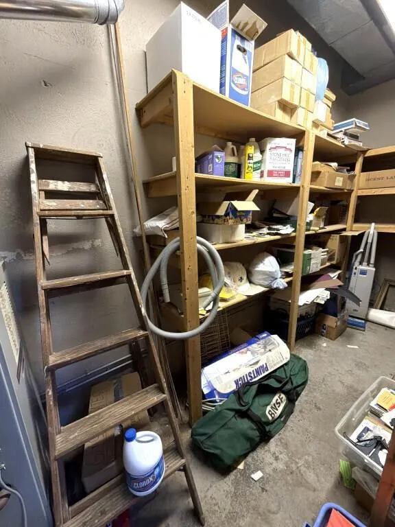 Santa Fe Plastic Hard Hats, Wood Step Ladder,