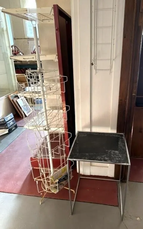 Spinning Wire Rack and Metal table
- rack